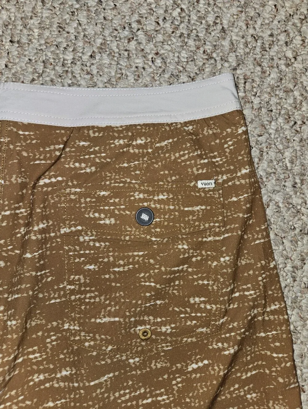 NWT Vuori Men’s Cruise Board Shorts Color Caramel Slub Yellow Size 36